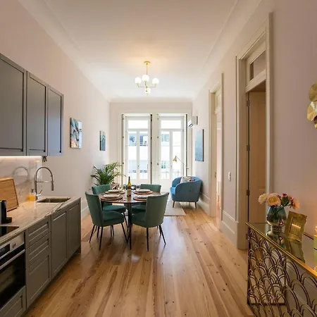 Lovelystay - 2Br Flat With Ac In Duque De Loule Porto Exterior photo