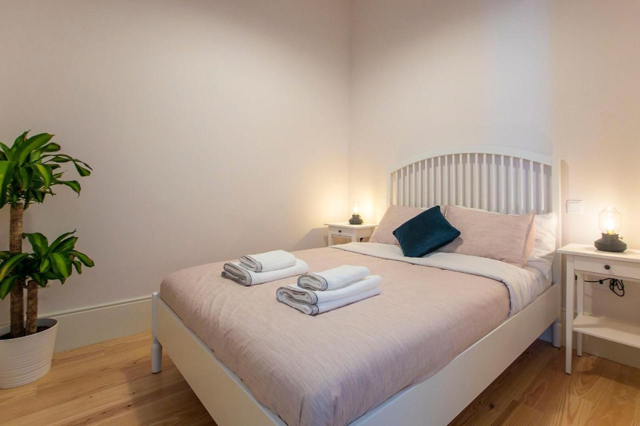 Lovelystay - 2br Flat With Ac In Duque De Loule Porto